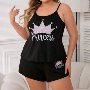 Plus Size Women's Crown Printed Tank Top And Shorts Set